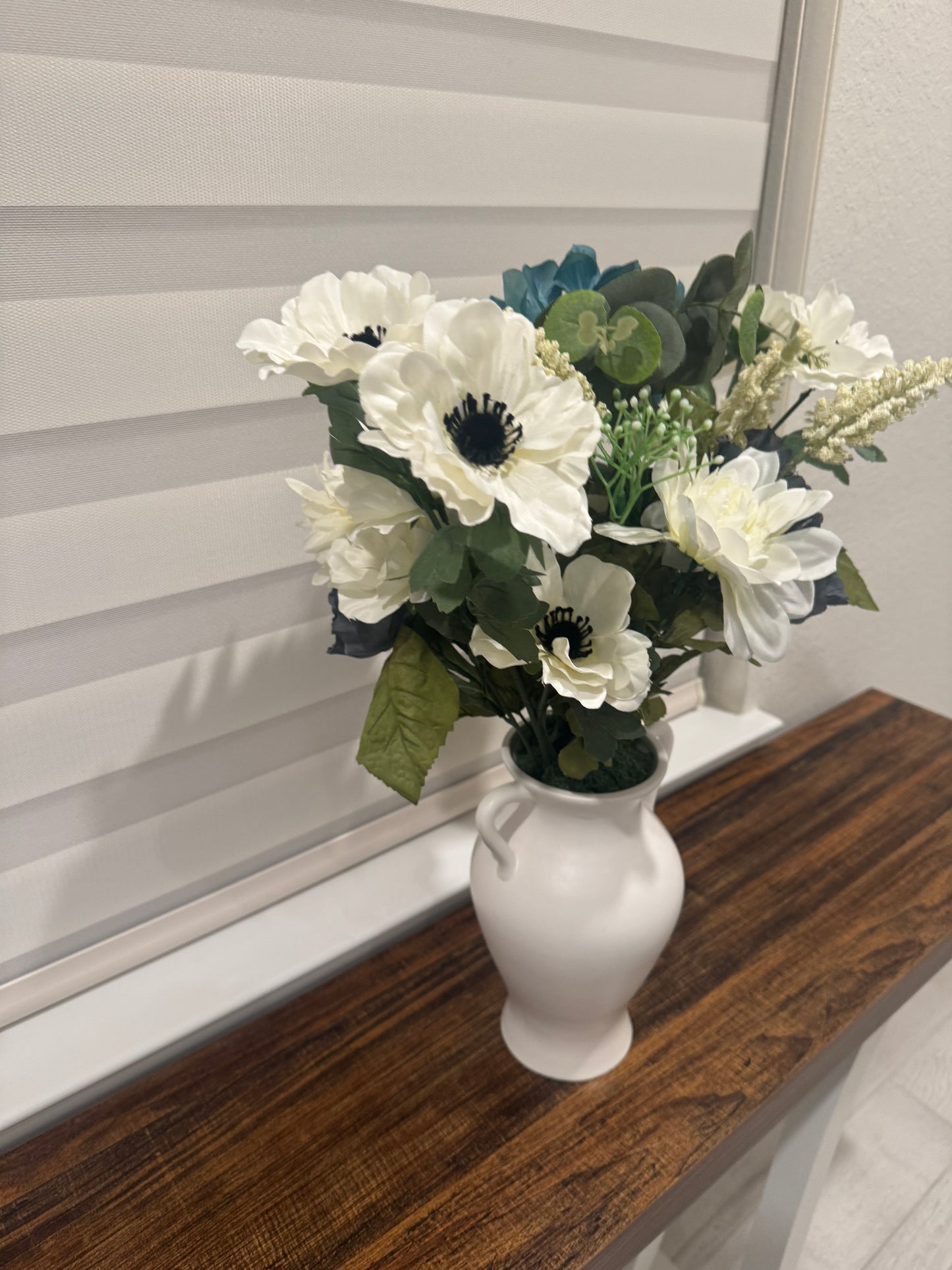 Bouquet/Artificial Floral Arrangement-Hydrangea, PeonyCream Anemone